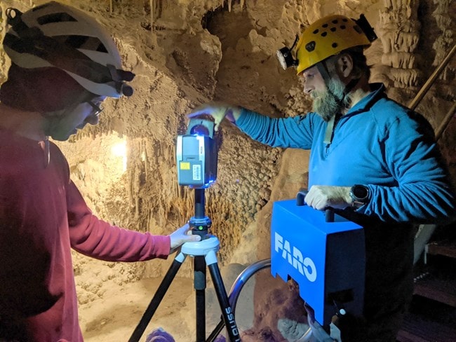 Explorers scanning caves with LiDAR